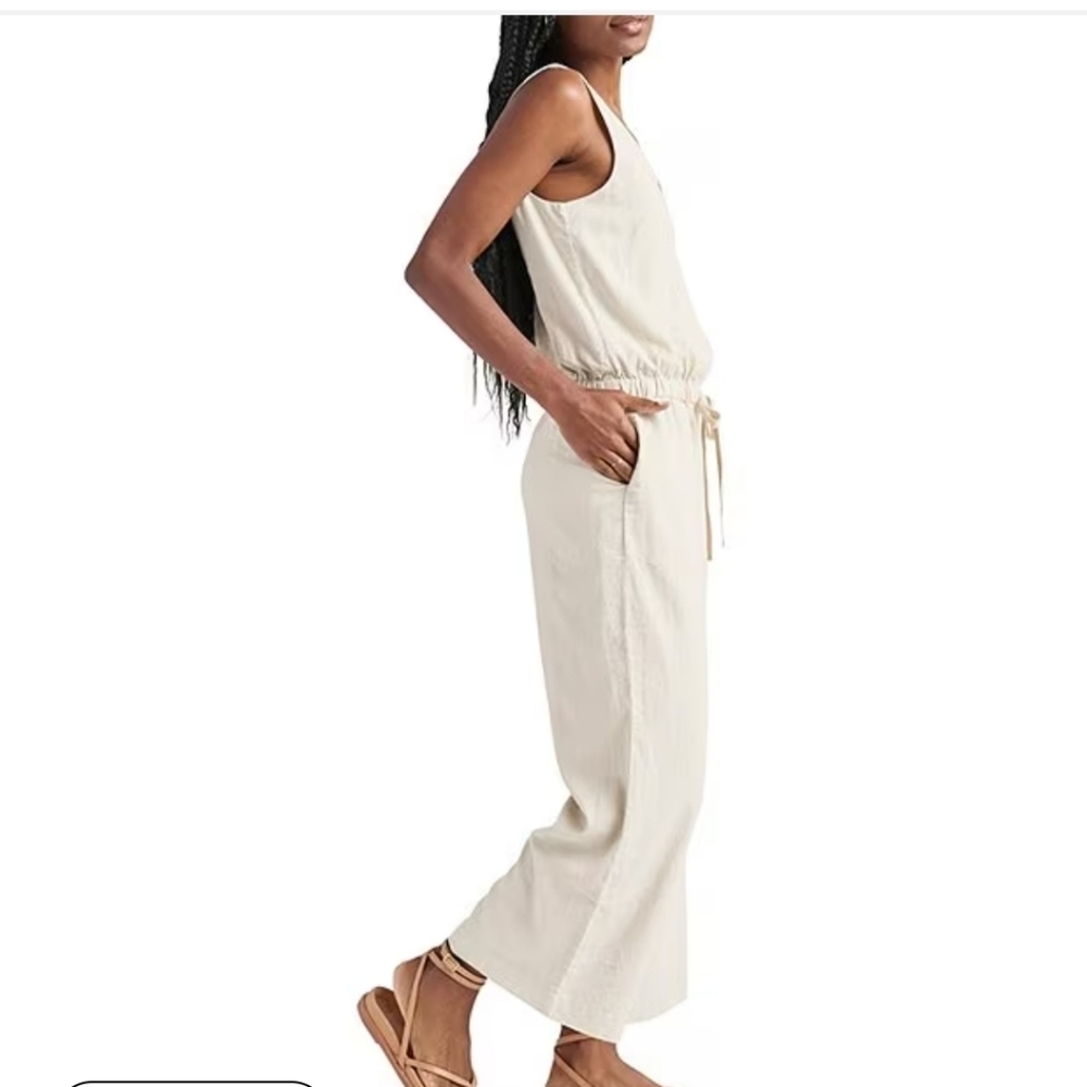 Splendid linen jumpsuit size XL color oatmeal pit to pit 21 in. Inseam 26 1/2 in - Picture 3 of 15